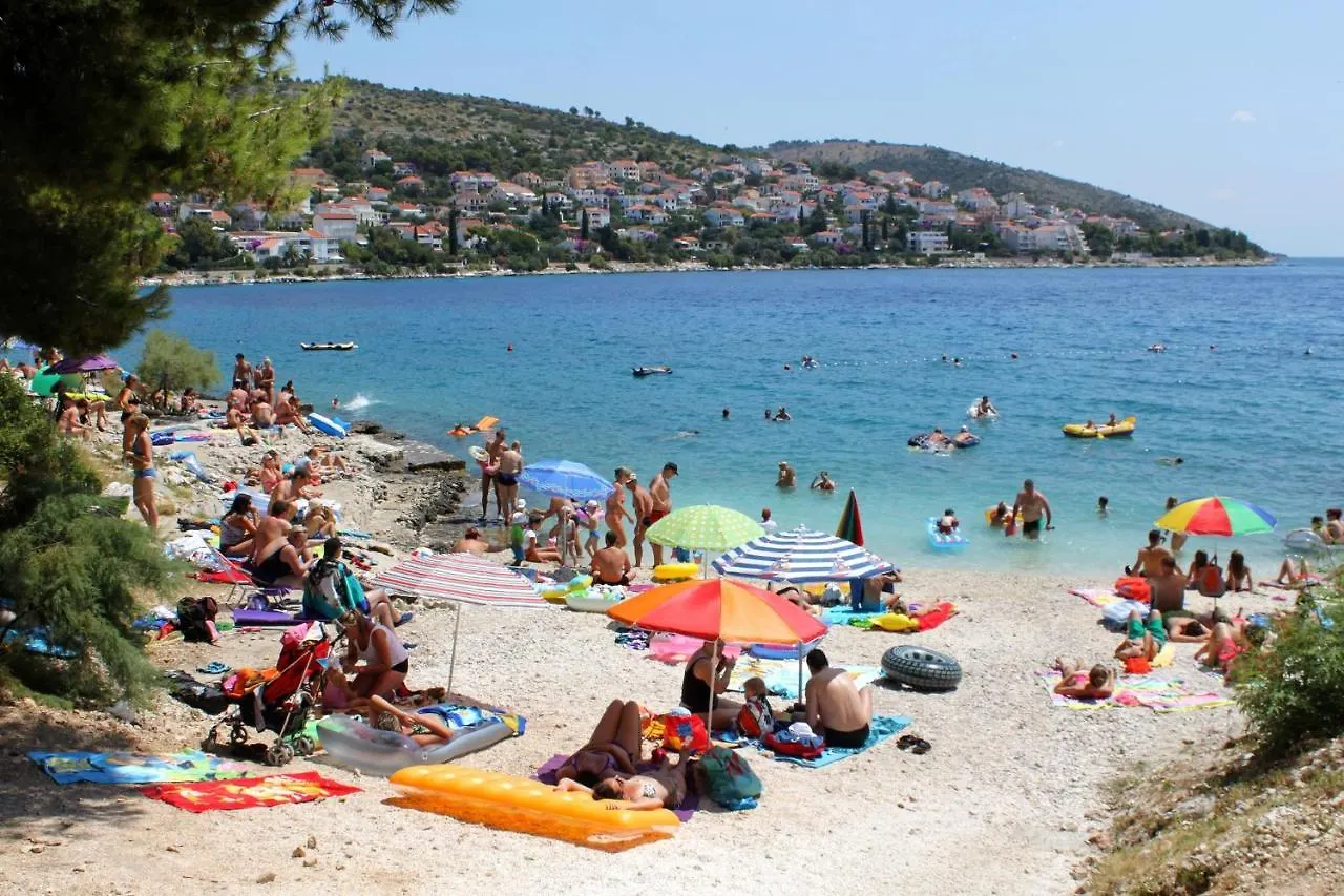 Family Friendly Apartments With A Swimming Pool Mavarstica, Ciovo - 18642 Trogir